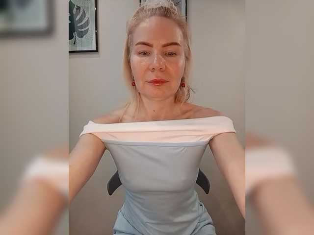 miss-1m's BongaCams show and profile