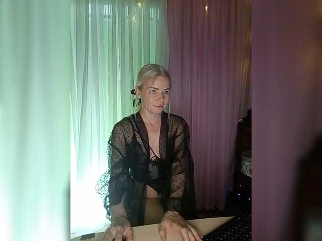 miss-1m's BongaCams show and profile