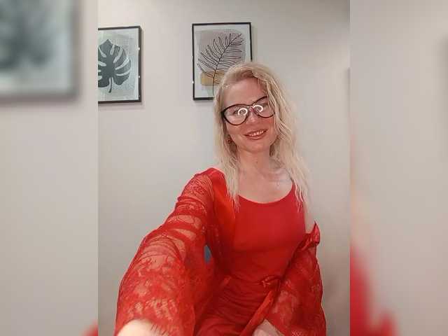 miss-1m's BongaCams show and profile