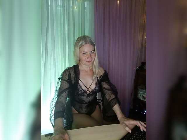 miss-1m's BongaCams show and profile