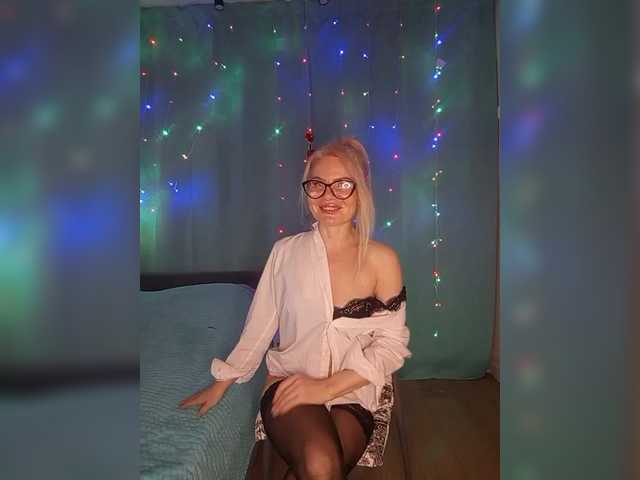 miss-1m's BongaCams show and profile