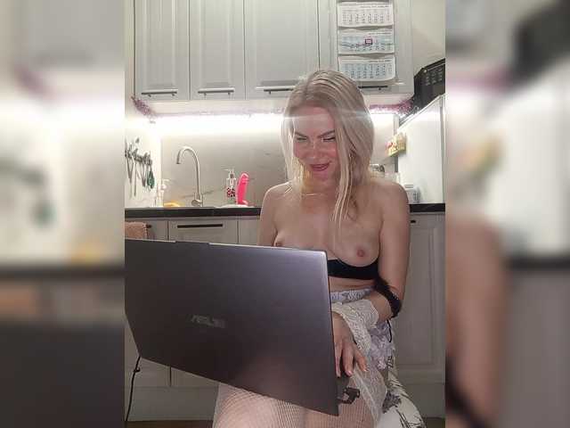 miss-1m's BongaCams show and profile