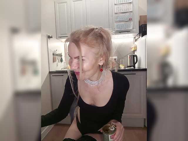 miss-1m's BongaCams show and profile