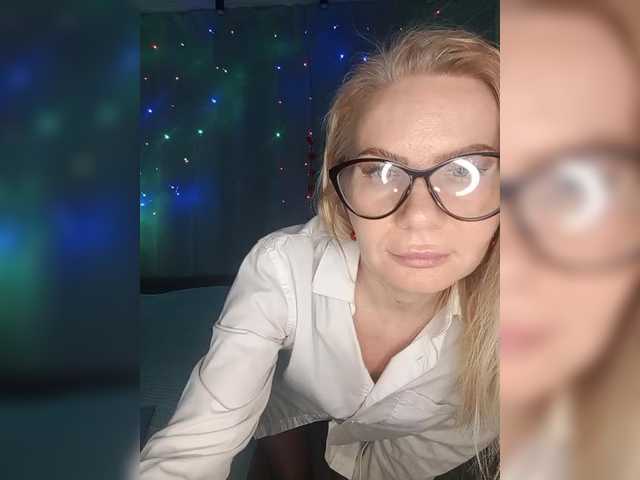 miss-1m's BongaCams show and profile