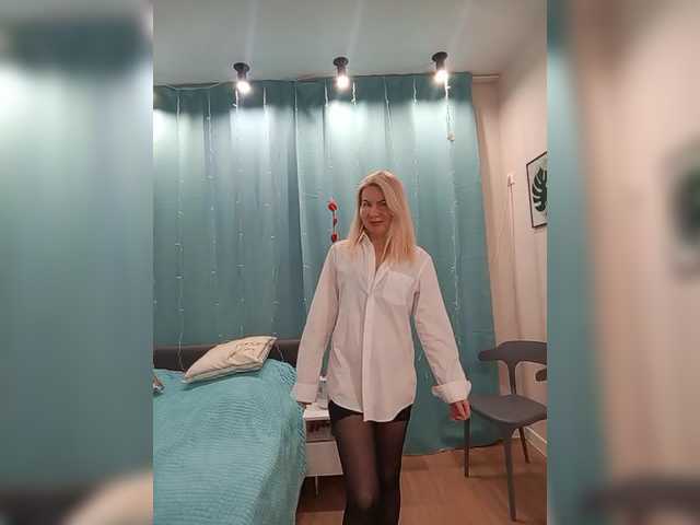 miss-1m's BongaCams show and profile