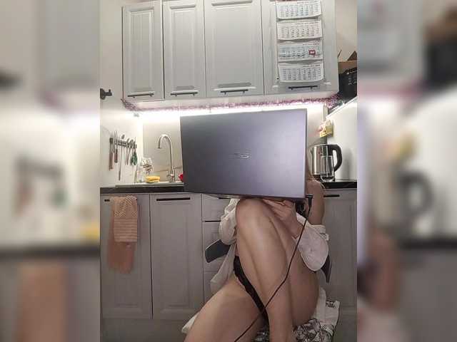 miss-1m's BongaCams show and profile