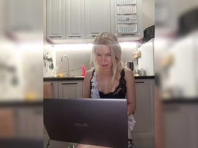 miss-1m's BongaCams show and profile