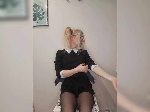 miss-1m's BongaCams show and profile