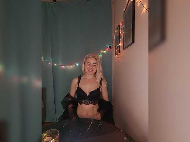 miss-1m's BongaCams show and profile