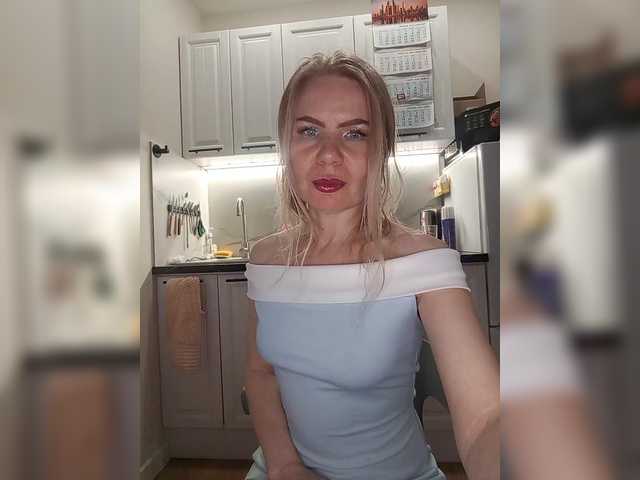 miss-1m's BongaCams show and profile