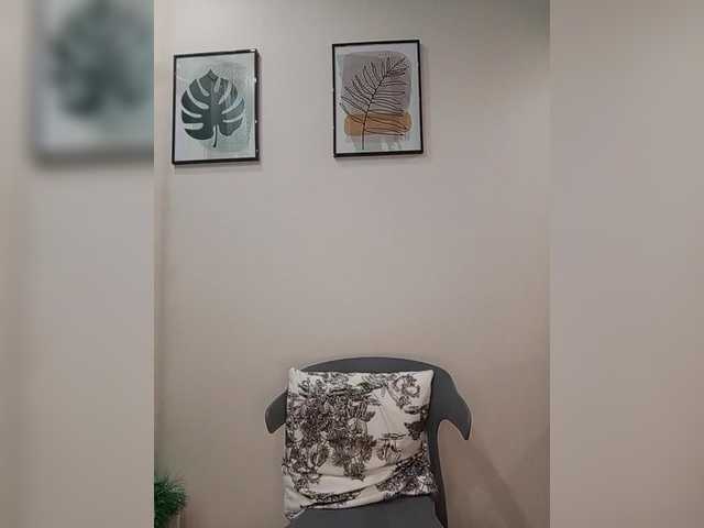 miss-1m's BongaCams show and profile