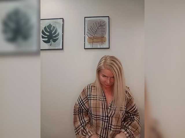 miss-1m's BongaCams show and profile