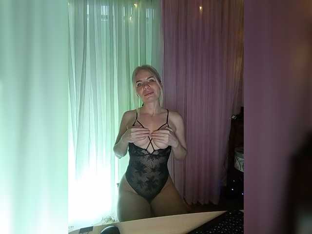 miss-1m's BongaCams show and profile