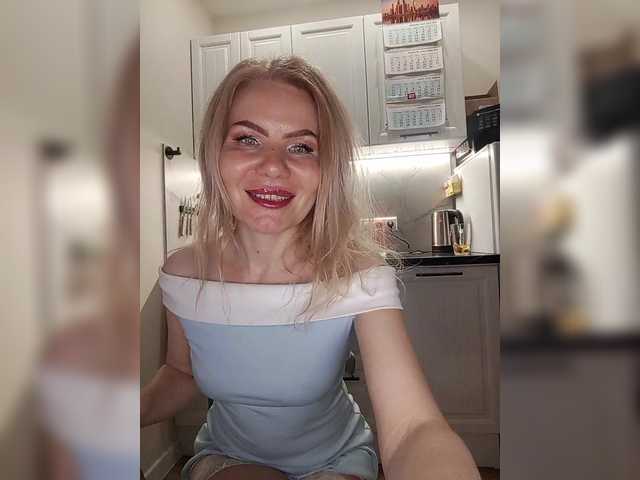 miss-1m's BongaCams show and profile