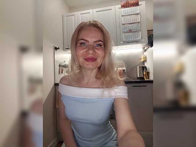 miss-1m's BongaCams show and profile