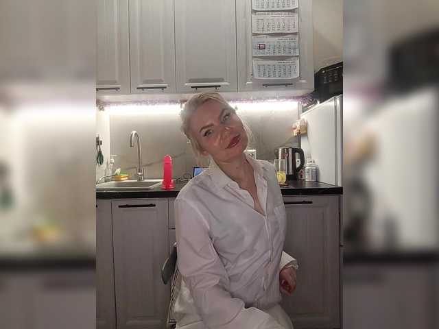 miss-1m's BongaCams show and profile