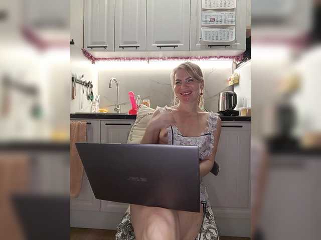 miss-1m's BongaCams show and profile
