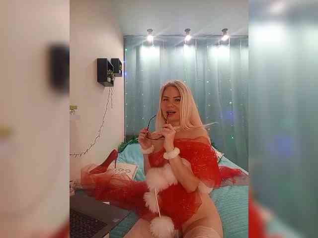 YourOldGirlfriend webcam