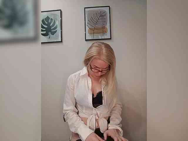 miss-1m Live Webcam on BongaCams