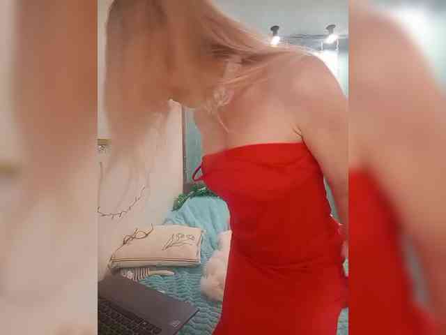 YourOldGirlfriend webcam