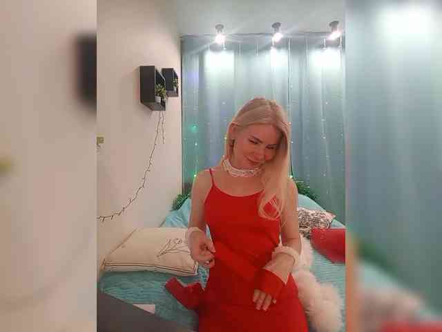 YourOldGirlfriend webcam