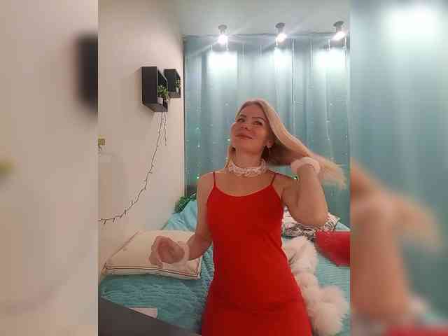 YourOldGirlfriend webcam