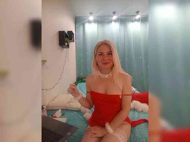 YourOldGirlfriend webcam