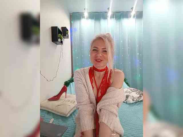 YourOldGirlfriend webcam