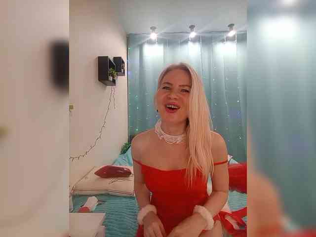 YourOldGirlfriend webcam