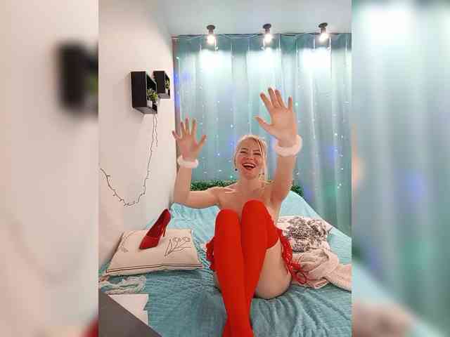 YourOldGirlfriend webcam