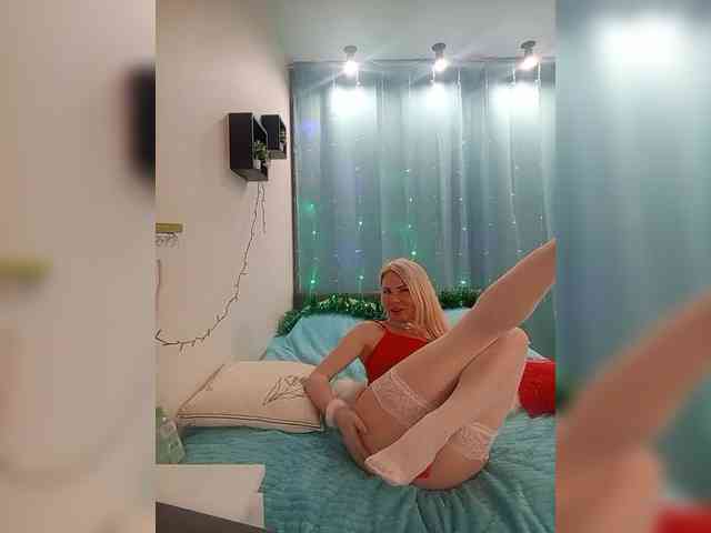 YourOldGirlfriend webcam