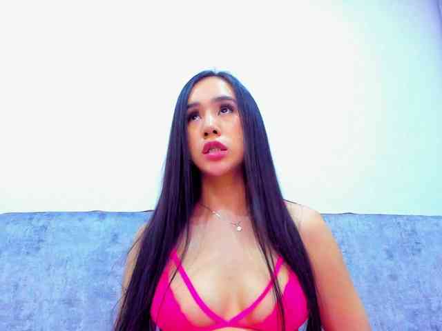 Niki-White webcam