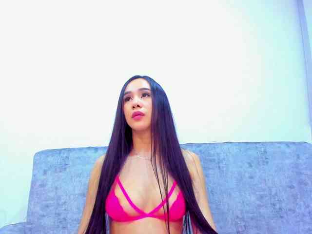 Niki-White webcam