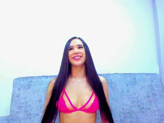 Niki-White webcam