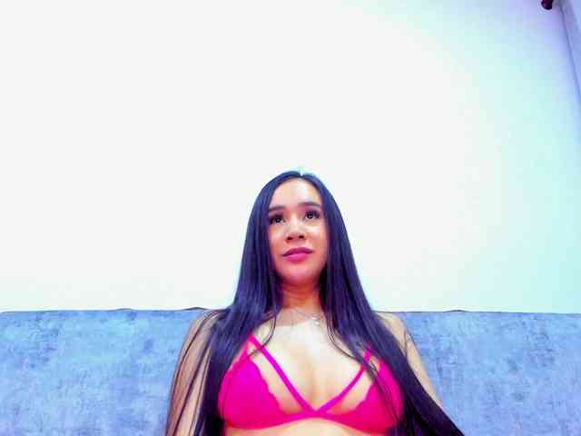Niki-White webcam