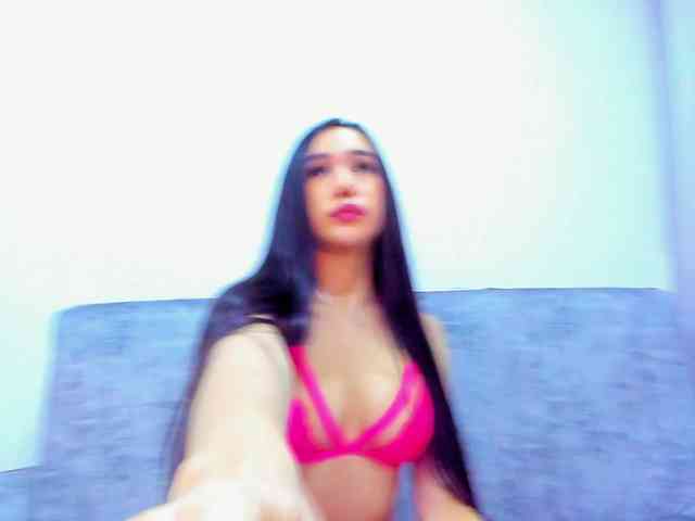 Niki-White webcam