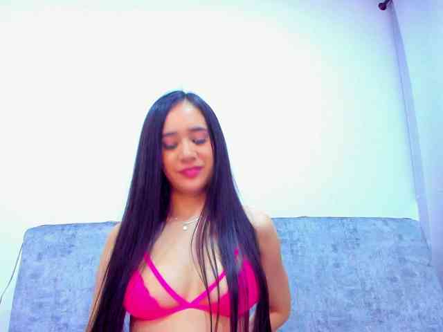 Niki-White webcam