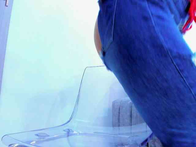 Niki-White webcam