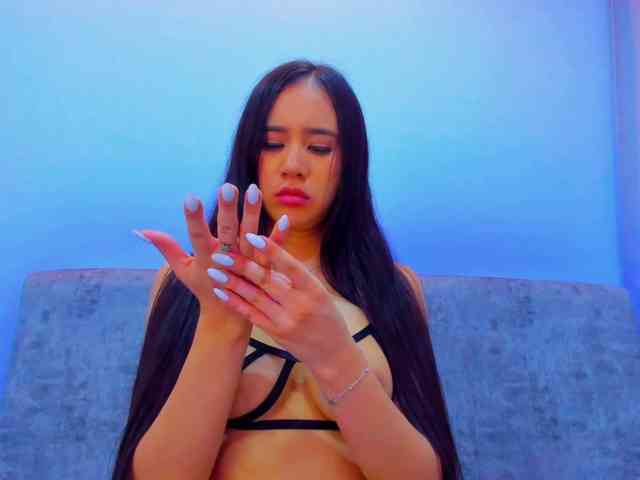 Niki-White Niki-White