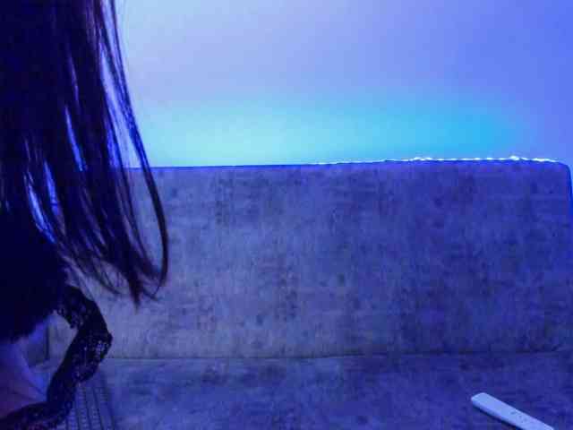 Niki-White webcam
