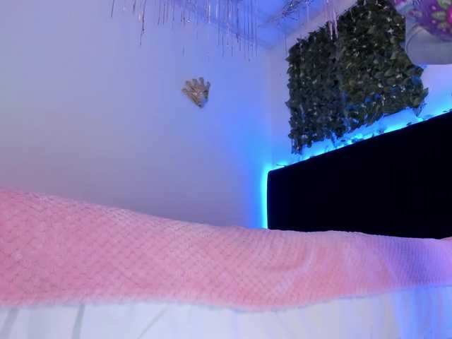 flylia01's BongaCams show and profile