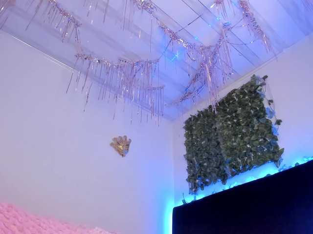 flylia01 live cam profile