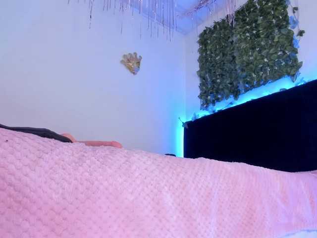 flylia01's BongaCams show and profile