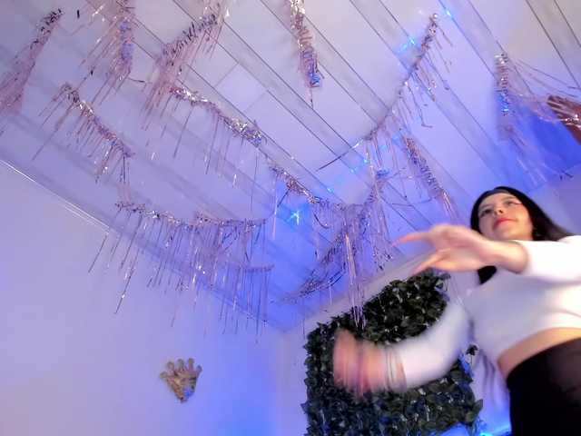 flylia01's BongaCams show and profile