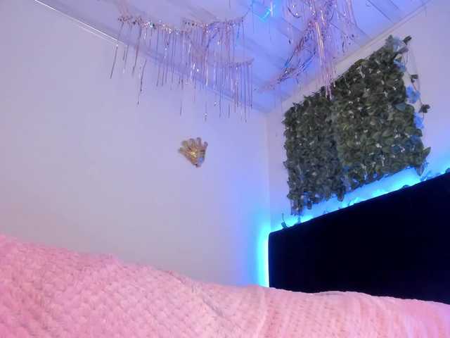 flylia01 live cam profile