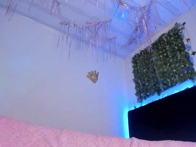 flylia01's BongaCams show and profile