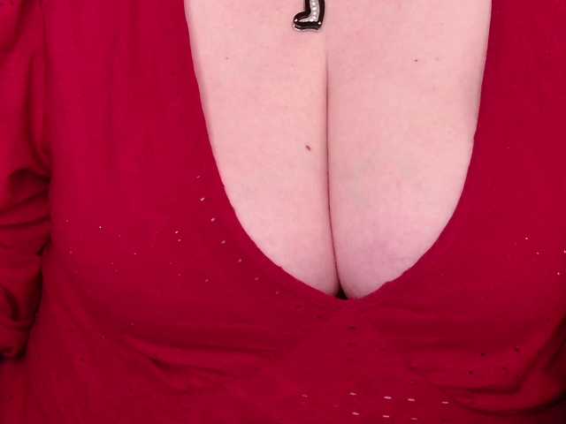 ZigglesJiggles's BongaCams show and profile