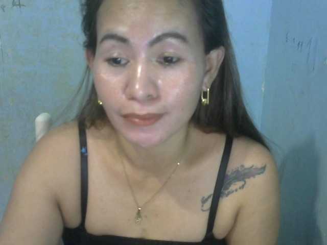 Hotchicxxx's BongaCams show and profile