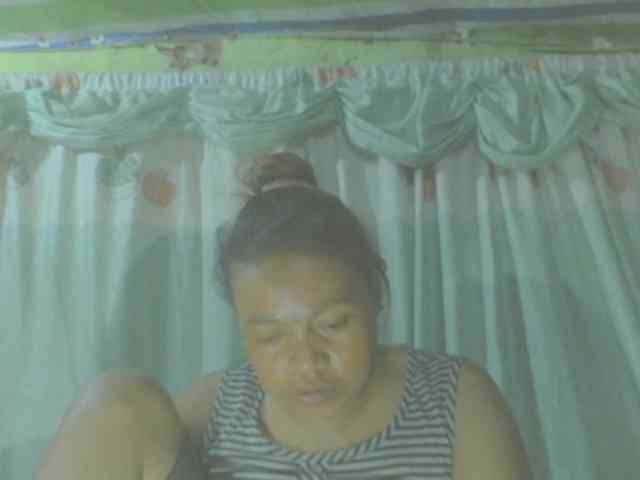 LorahXVane webcam