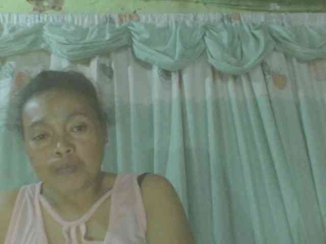 LorahXVane webcam